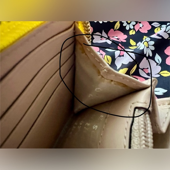 *SOLD* Kate Spade Go Fly a Kite Wallet - Picture 13 of 16
